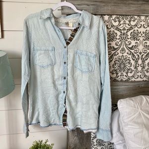 Buckle denim Aztec shirt!! 💙
